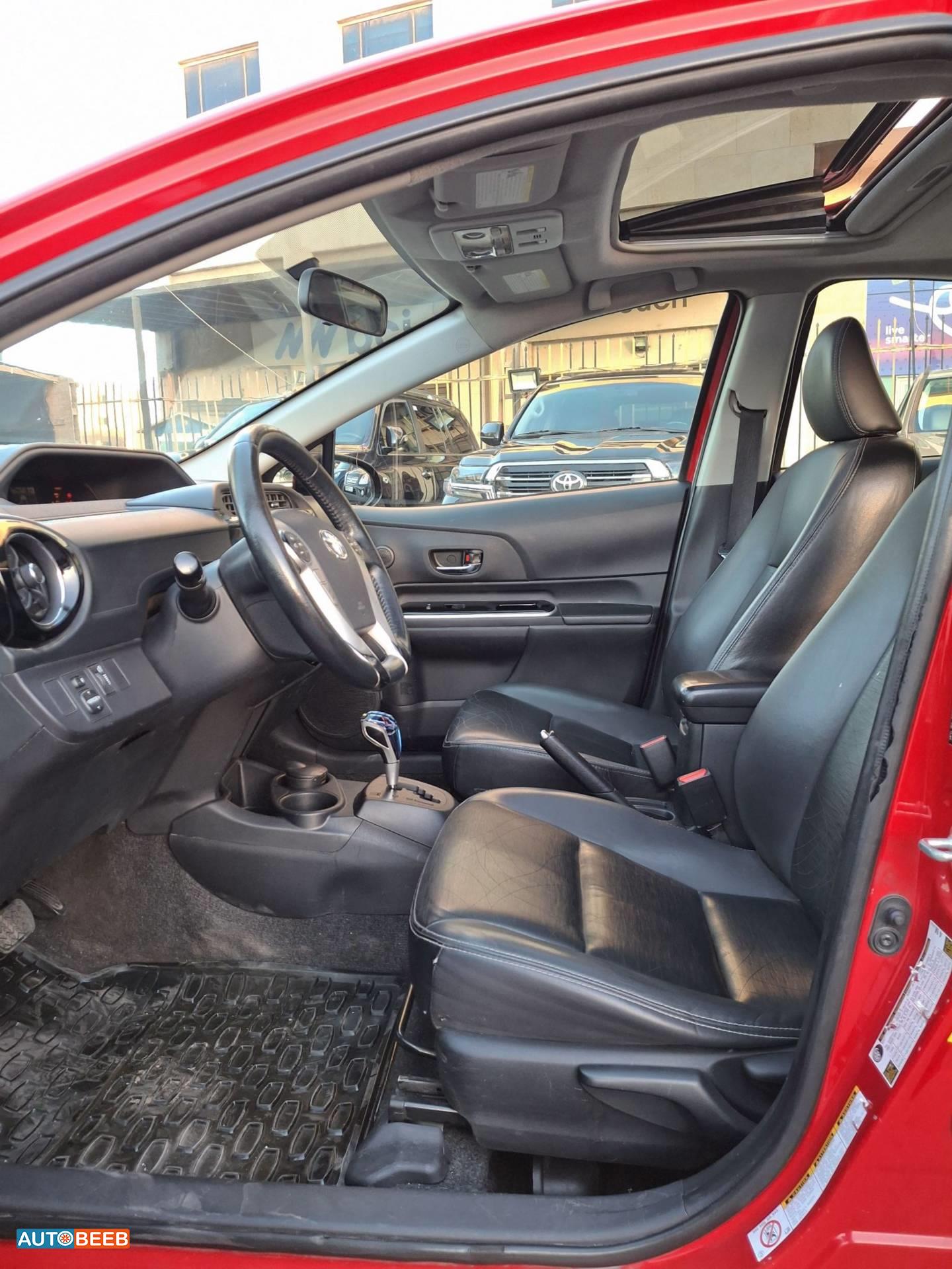 Toyota Prius 2014