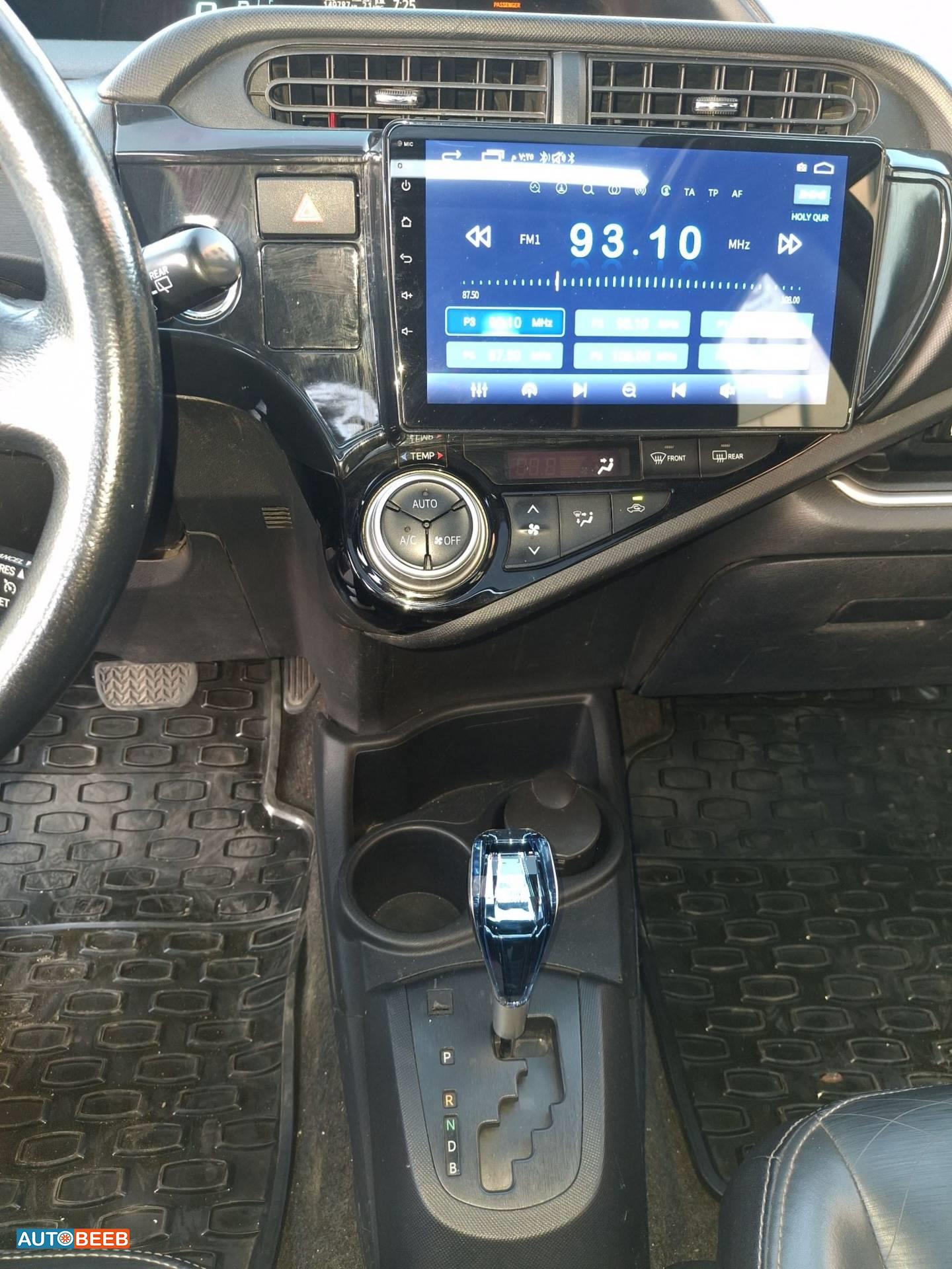 Toyota Prius 2014