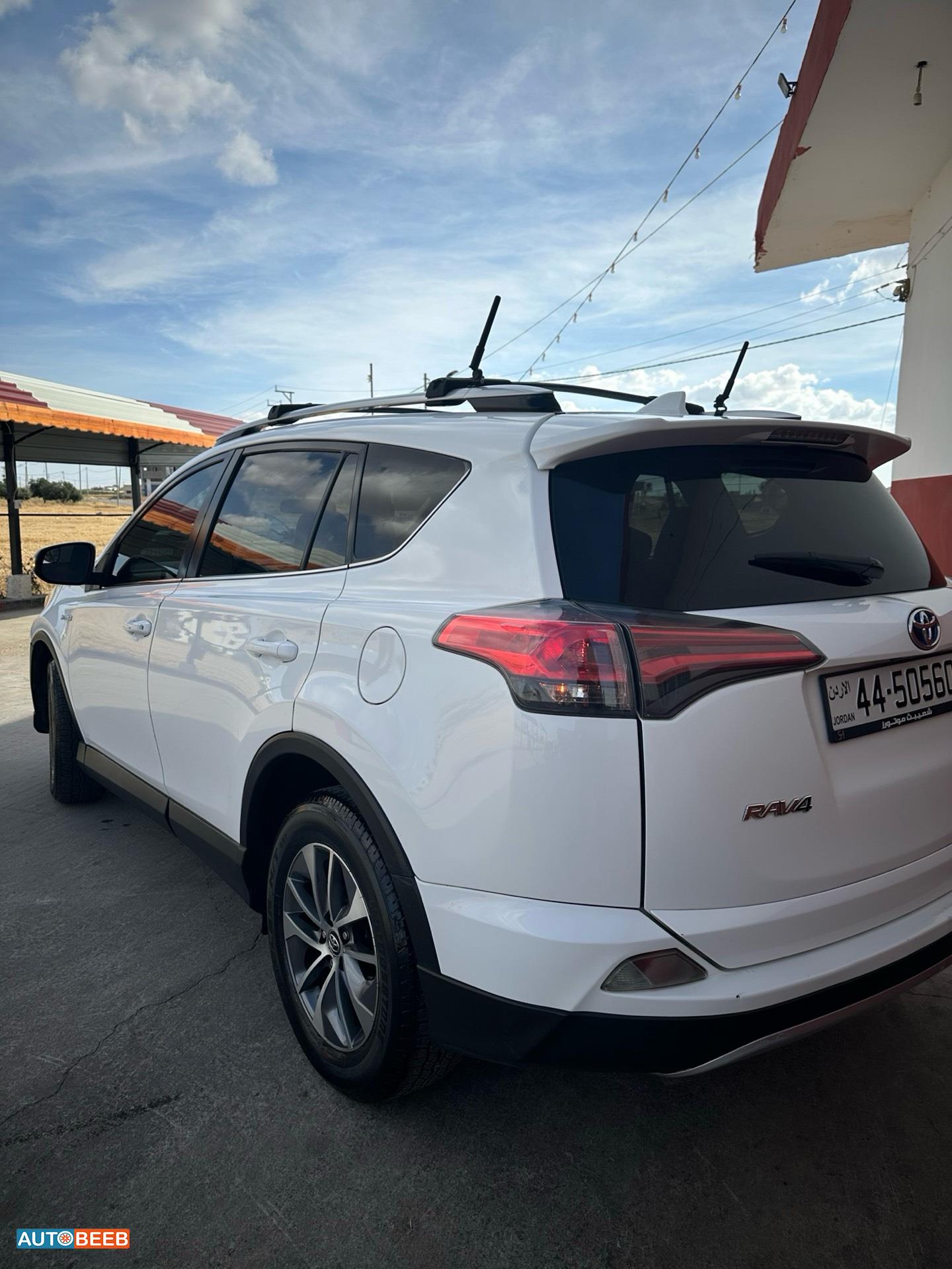 Toyota RAV4 2016