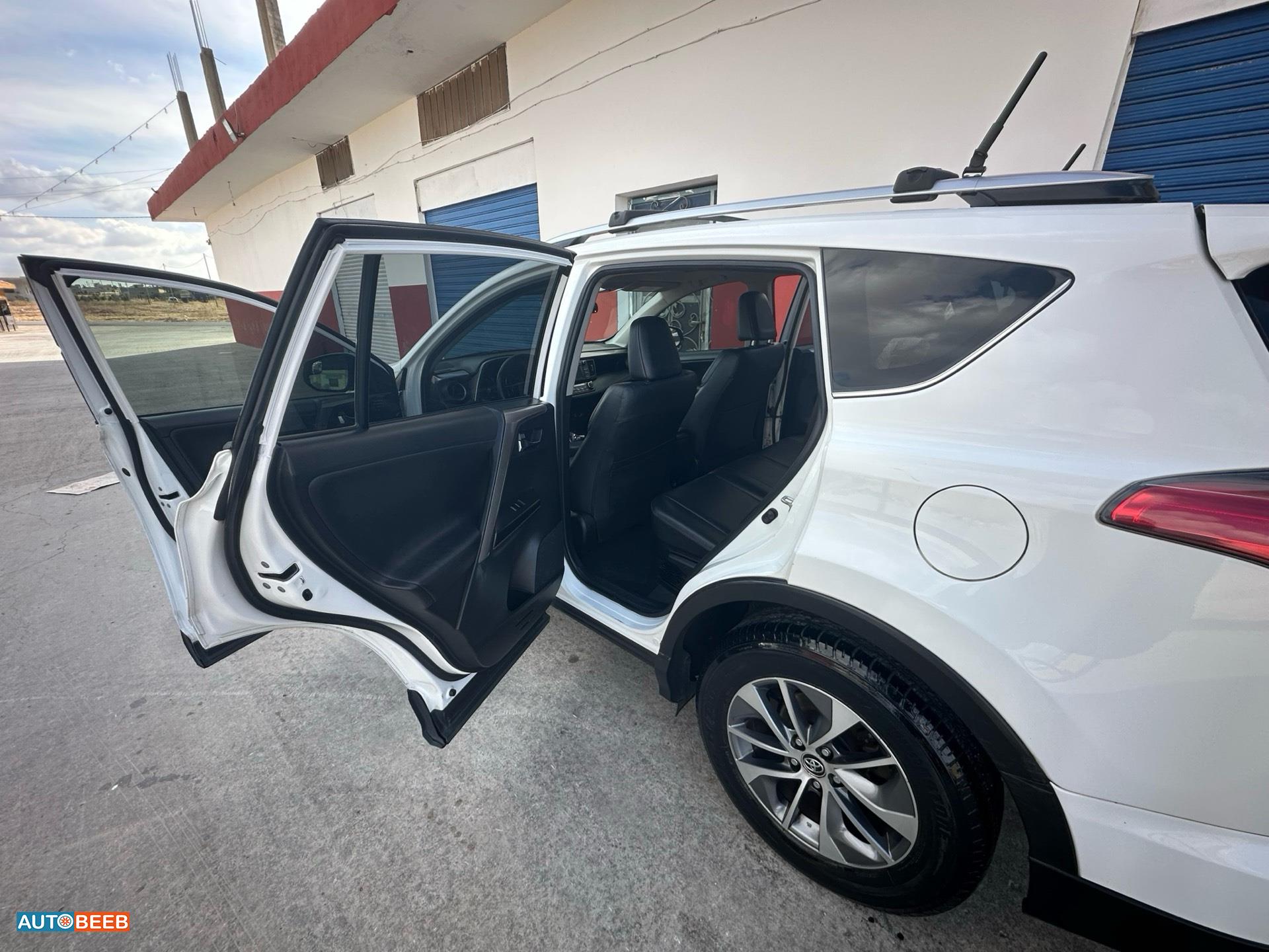 Toyota RAV4 2016