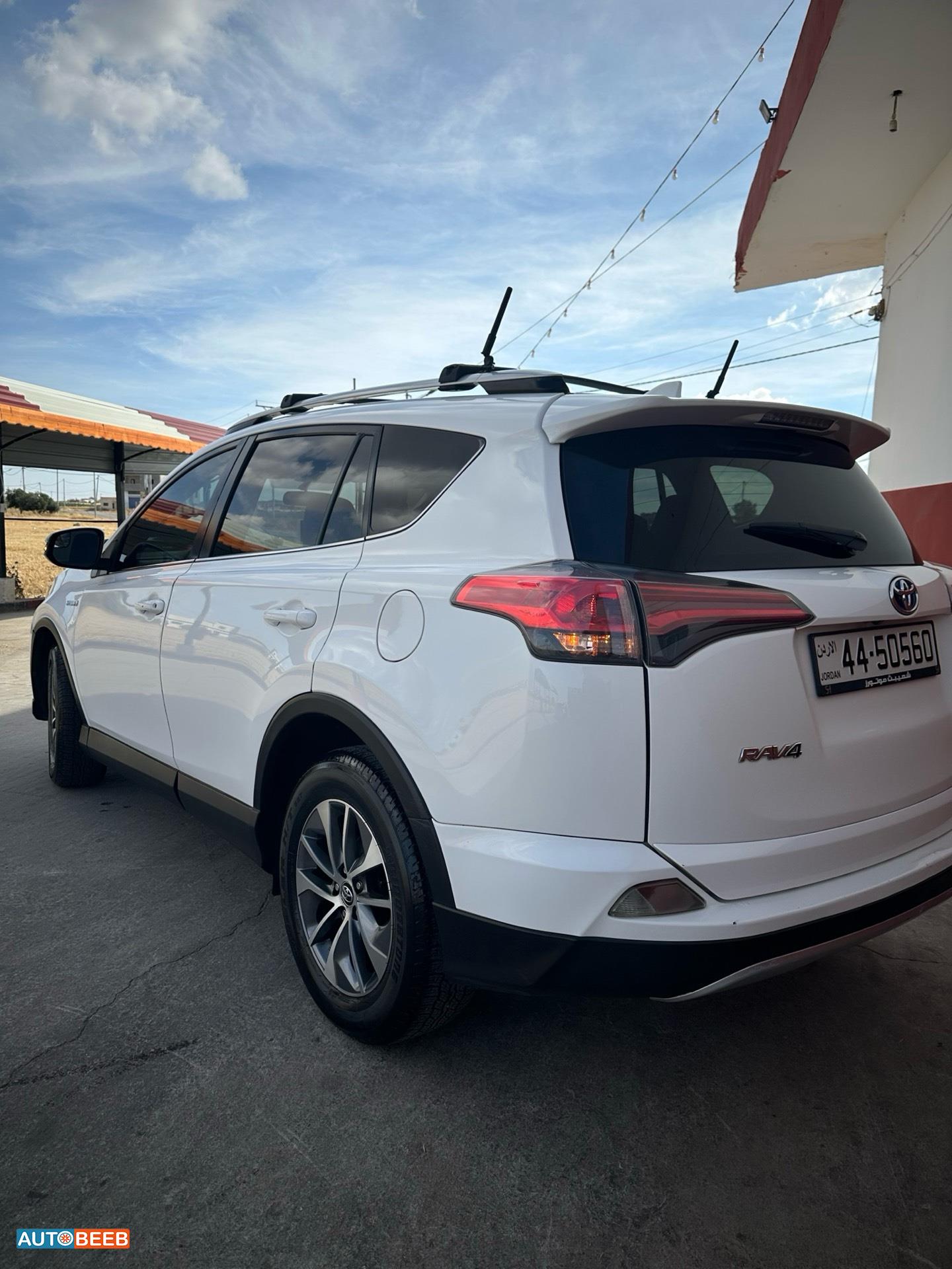 Toyota RAV4 2016