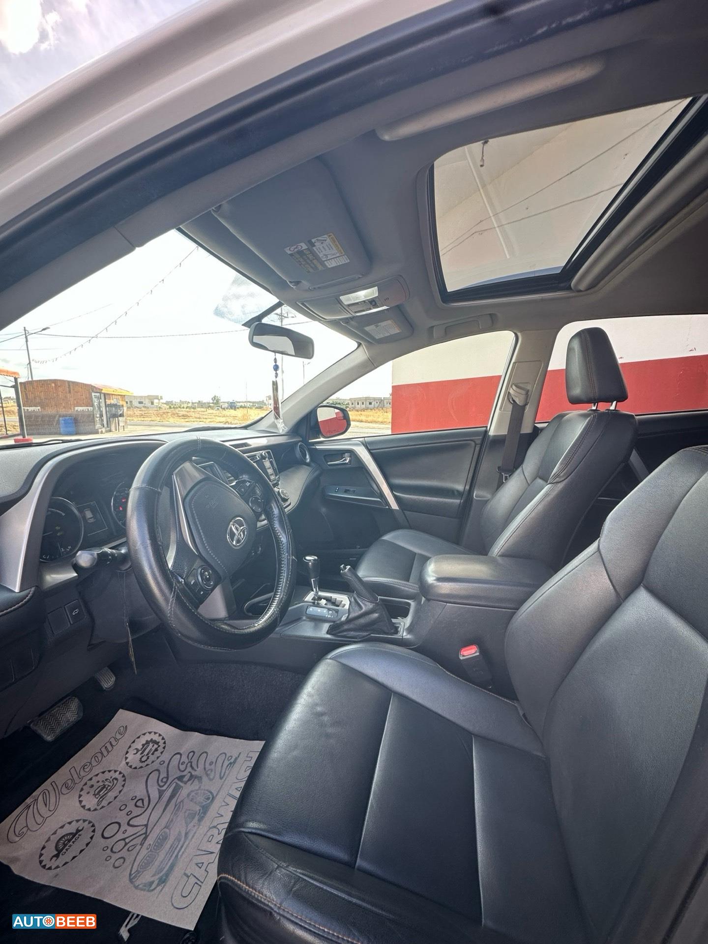 Toyota RAV4 2016