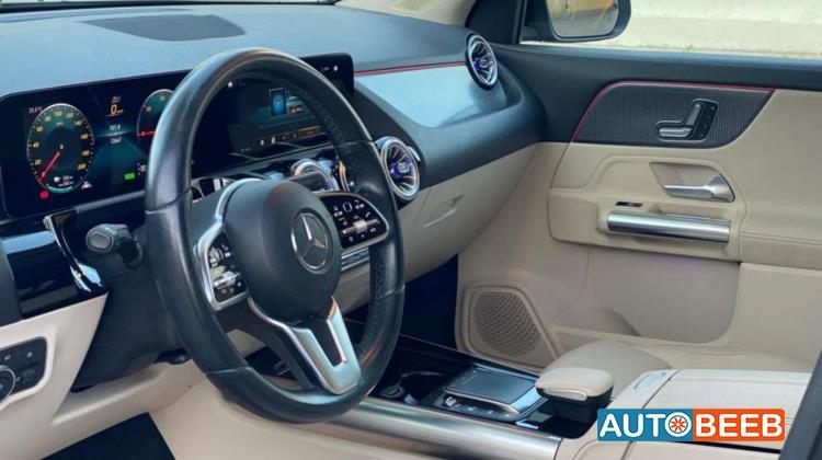 Mercedes Benz EQA250 2022