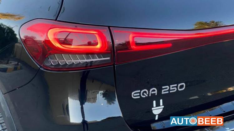 Mercedes Benz EQA250 2022