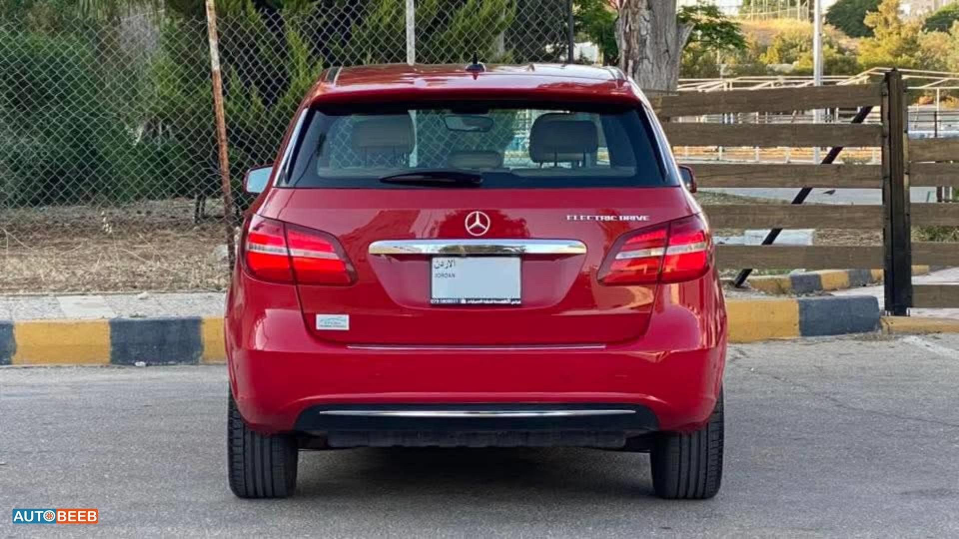 Mercedes Benz B250 2015