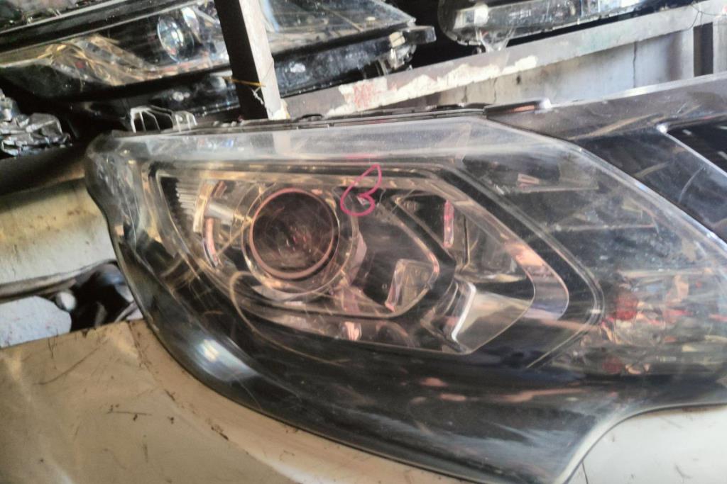 Lights Front light Mitsubishi L200