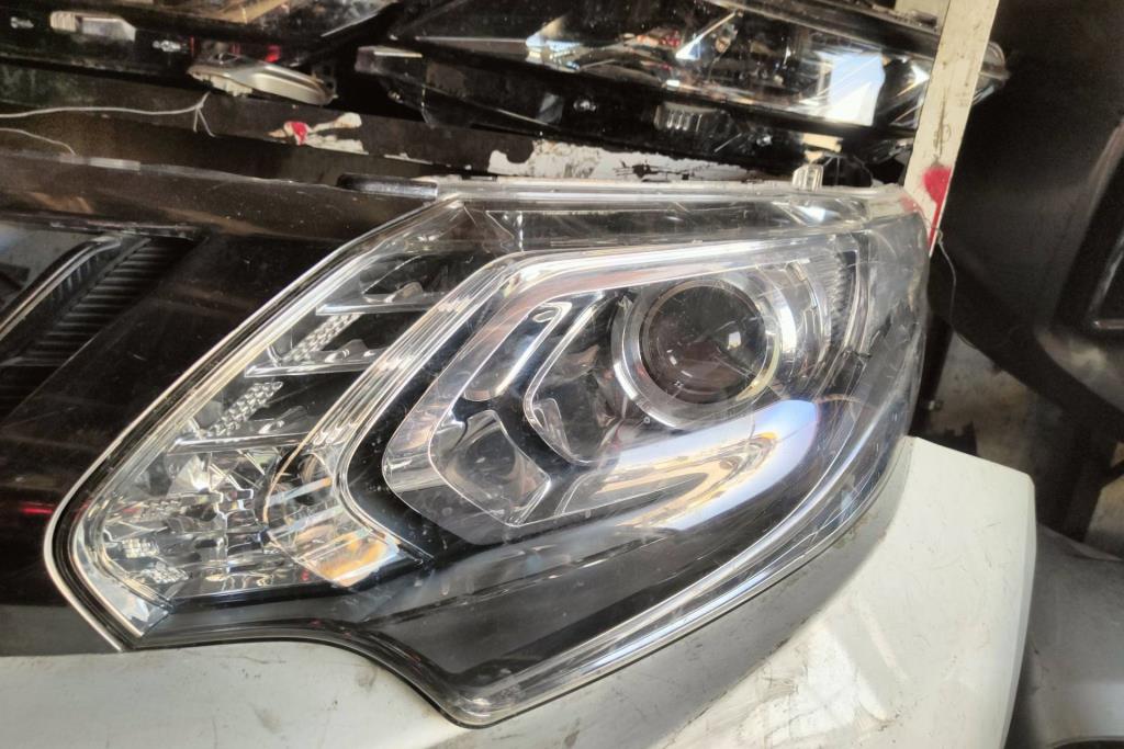 Lights Front light Mitsubishi L200
