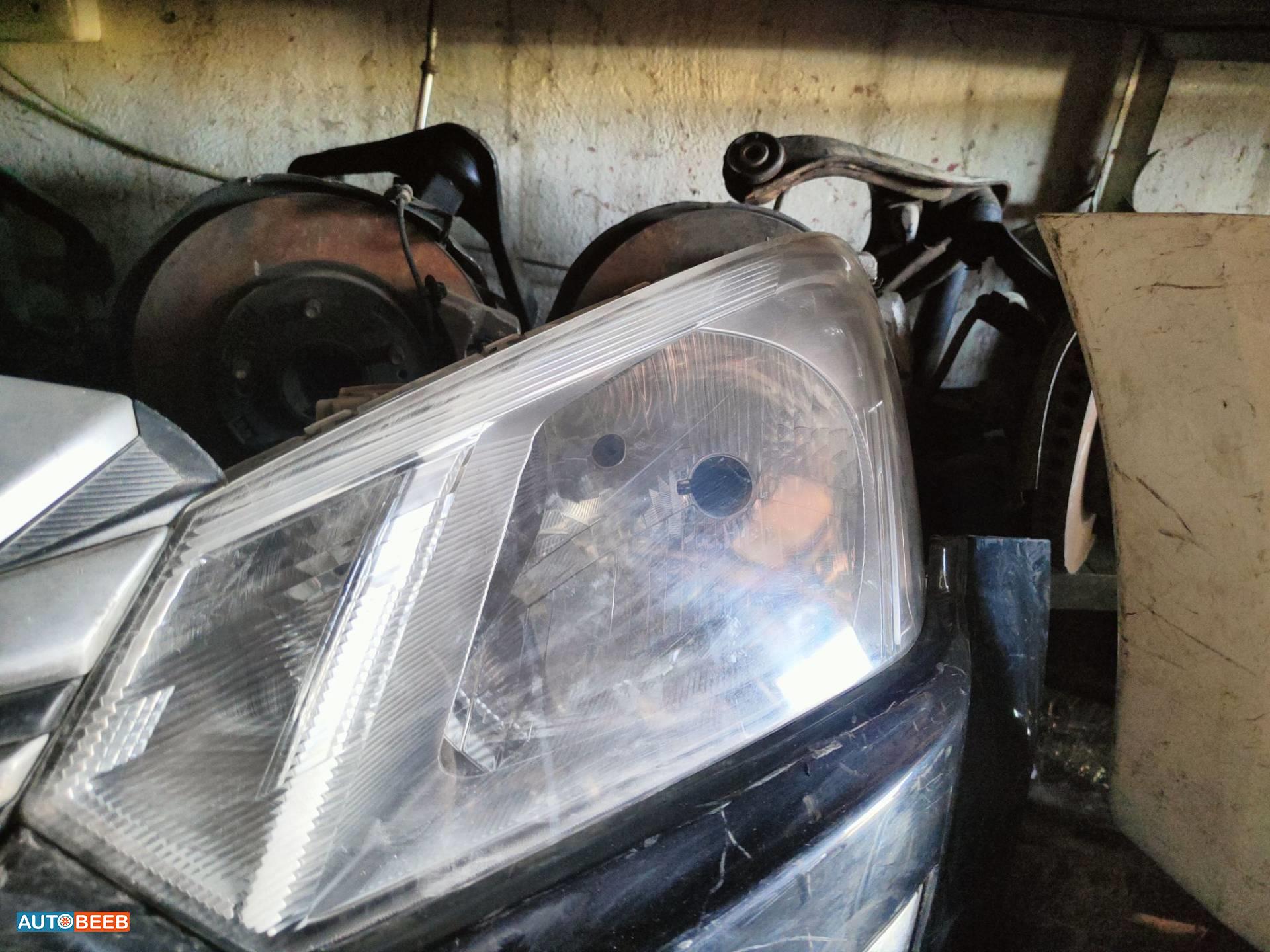 Lights Front light Isuzu D-Max