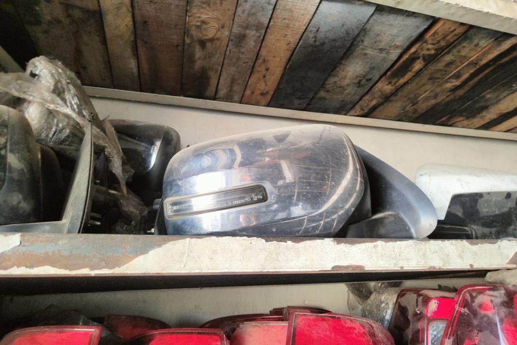 Body  Wing Mirror Mitsubishi L200