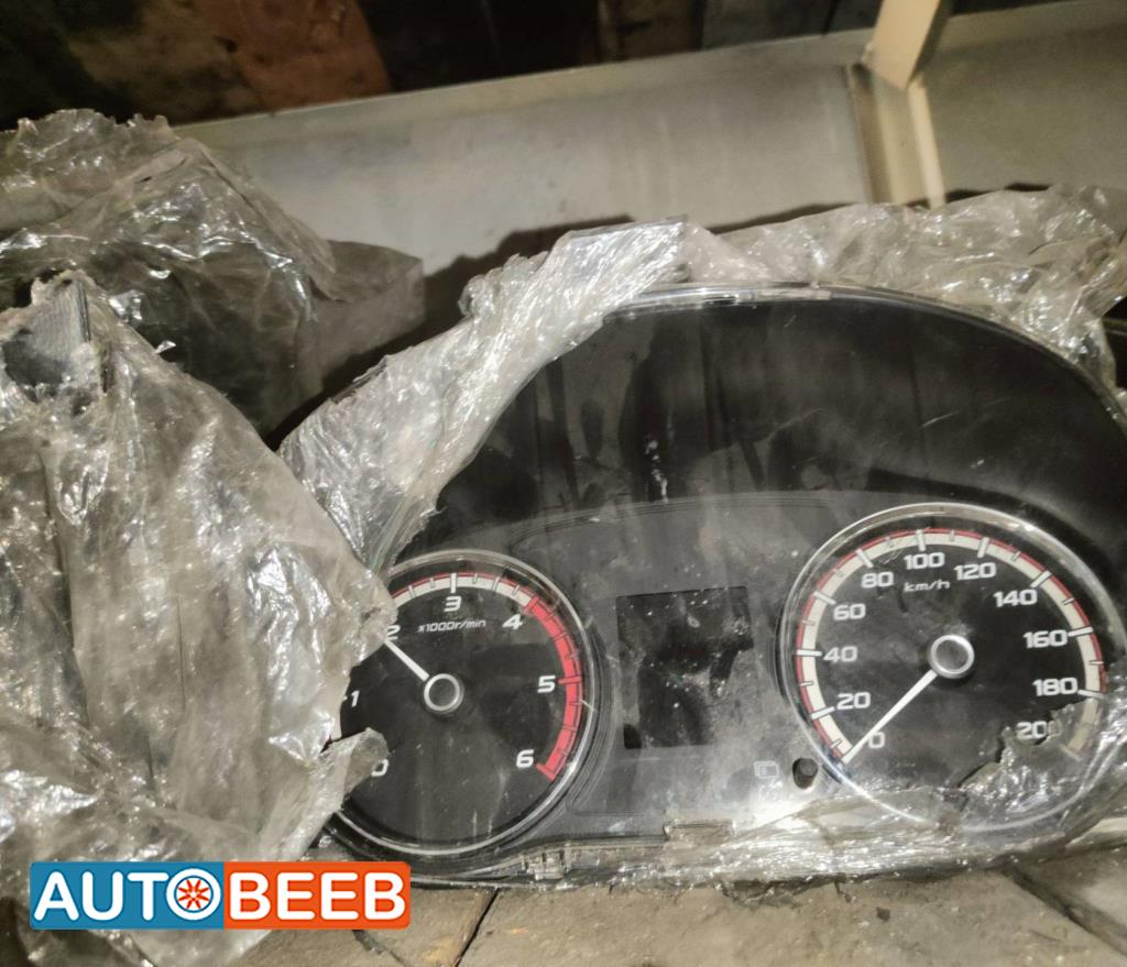 Cabin  Dashboard Mitsubishi L200