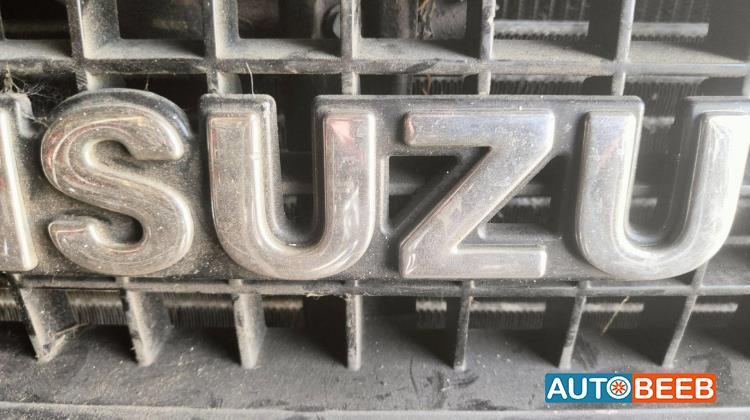 Body  Emblems Isuzu Pick Up