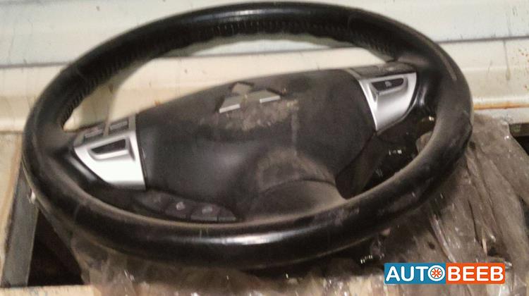 Cabin  Steering Wheel Mitsubishi L200