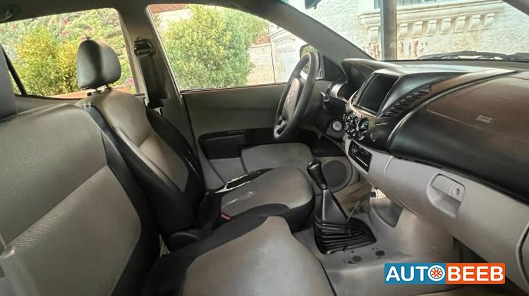 Mitsubishi L200 2014