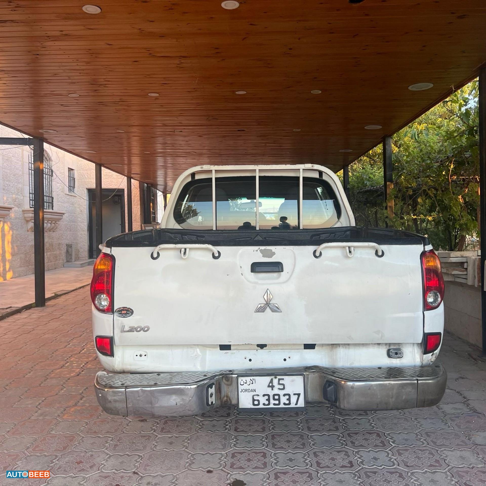 Mitsubishi L200 2014