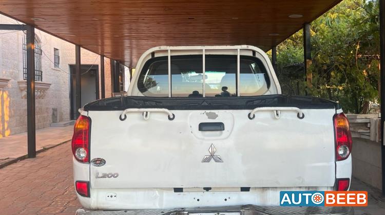 Mitsubishi L200 2014