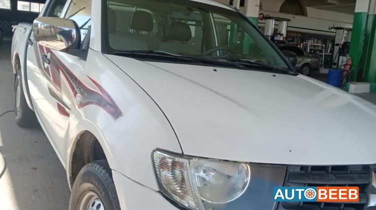 Mitsubishi L200 2014