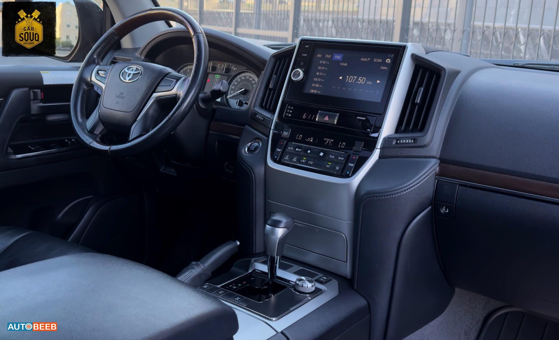 Toyota Land Cruiser 2016