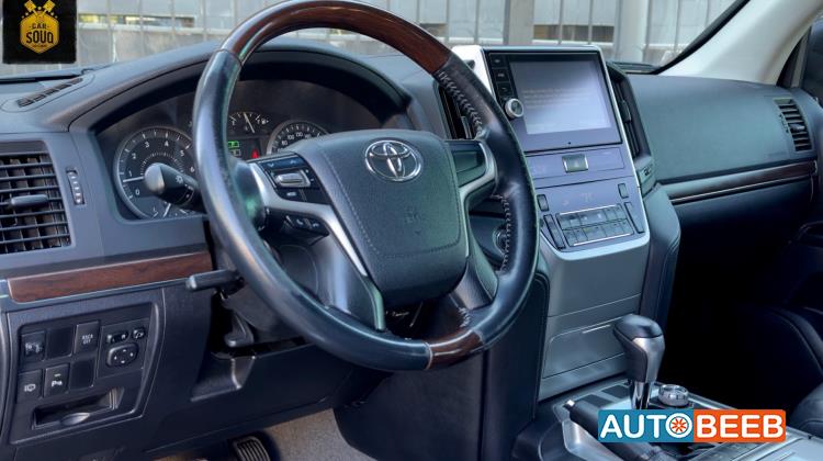 Toyota Land Cruiser 2016