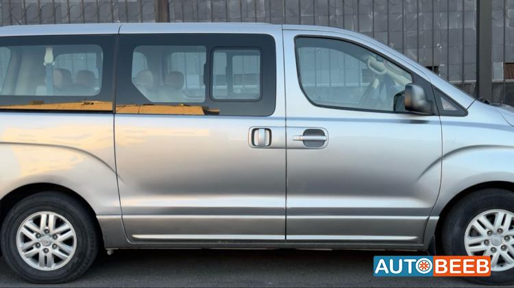 Hyundai H1 2018