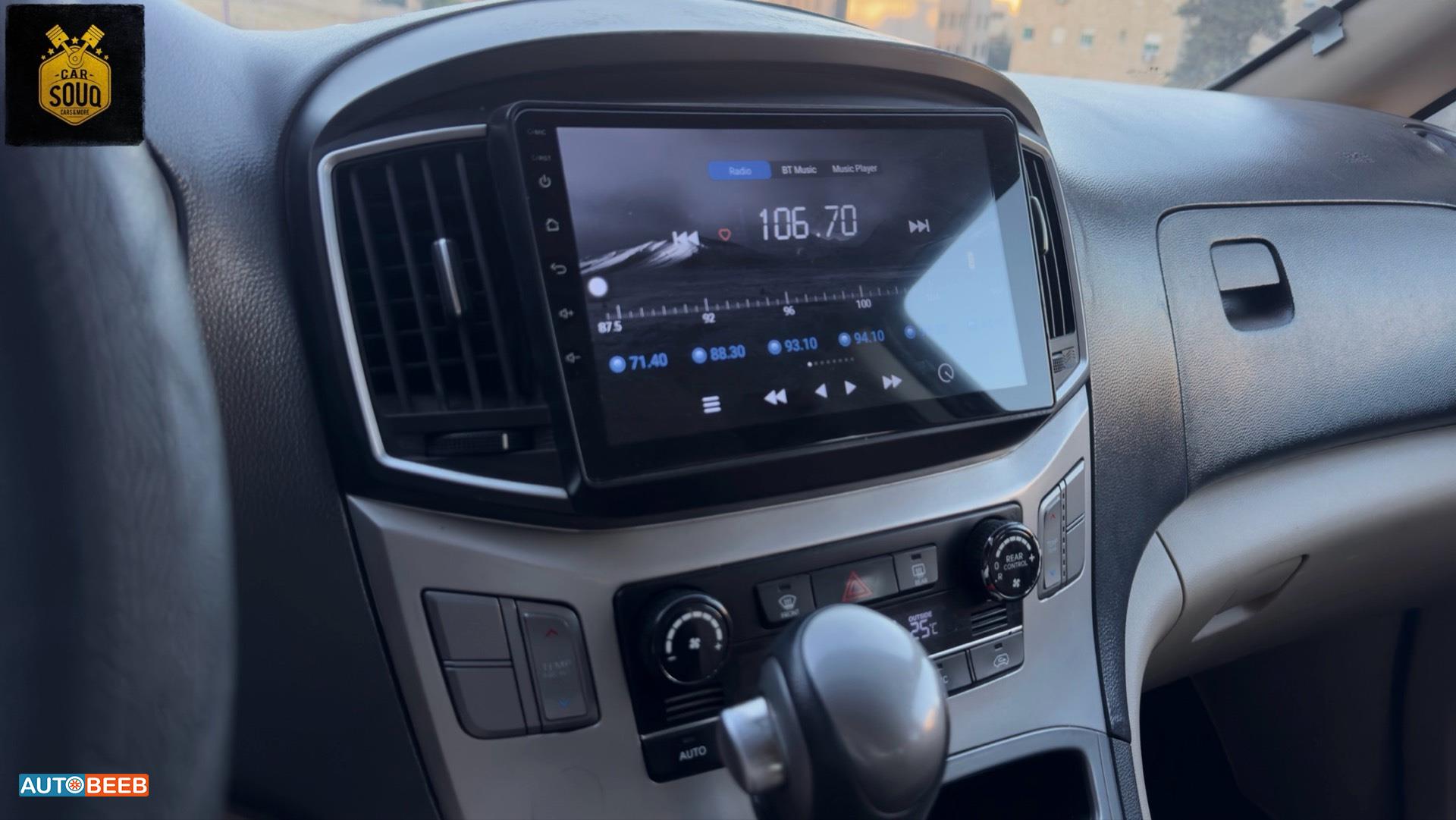 Hyundai H1 2018