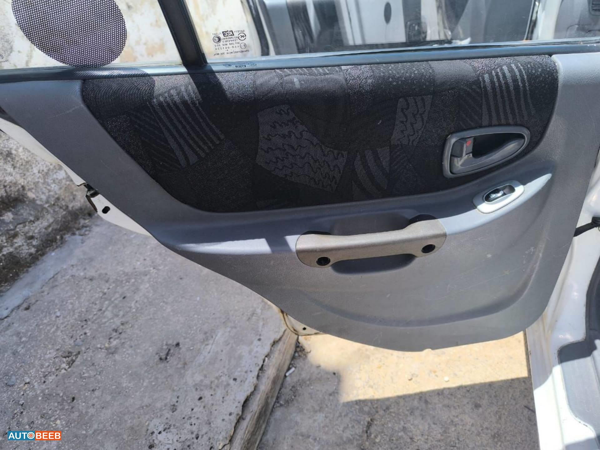 هيونداي فيرنا 1999