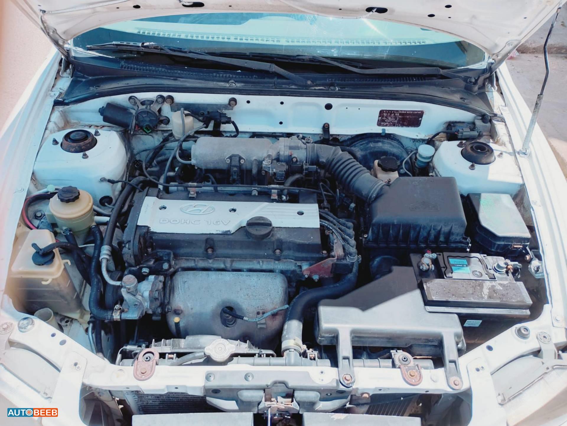 هيونداي فيرنا 1999