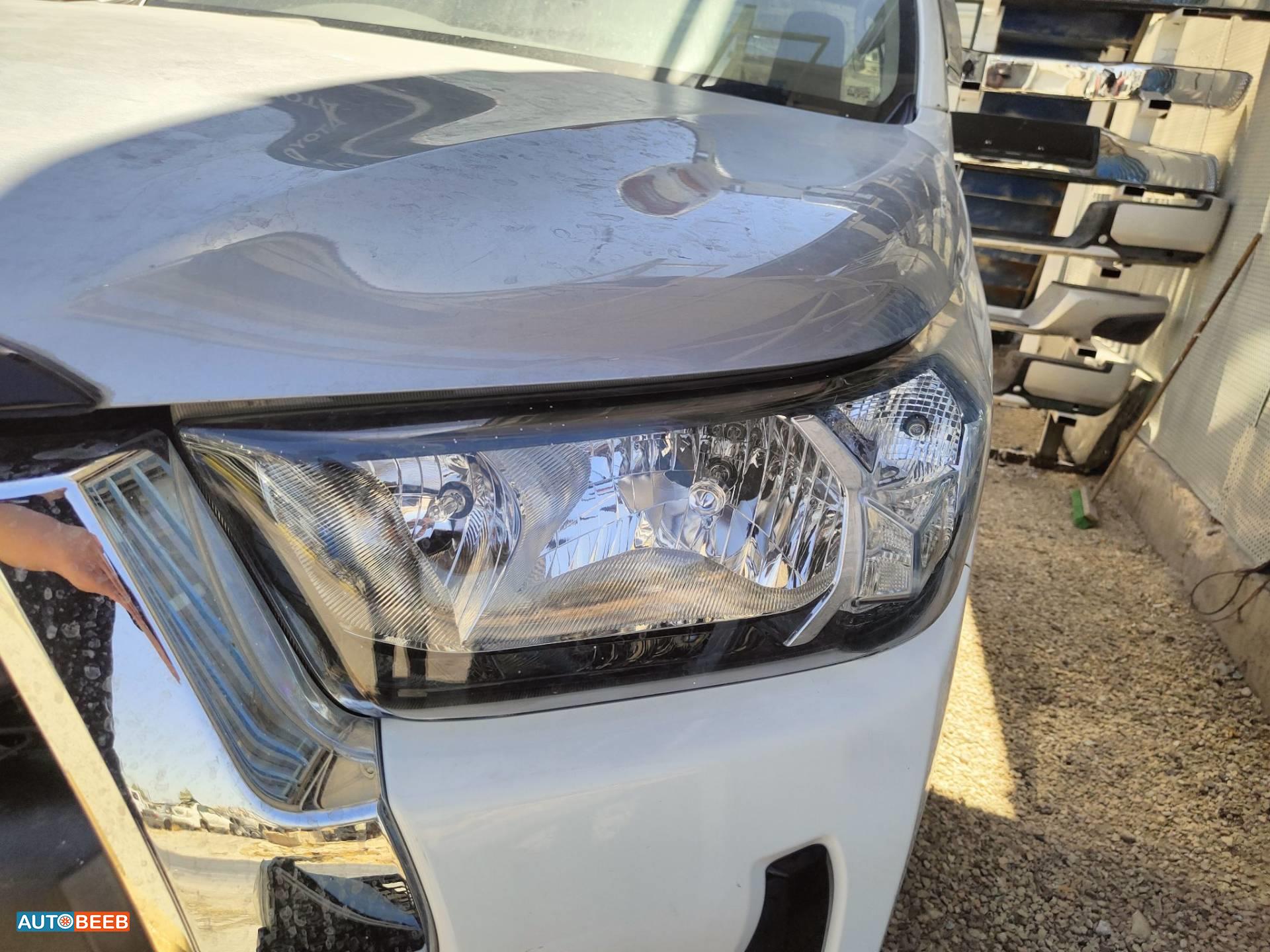Lights Front light Toyota Hilux