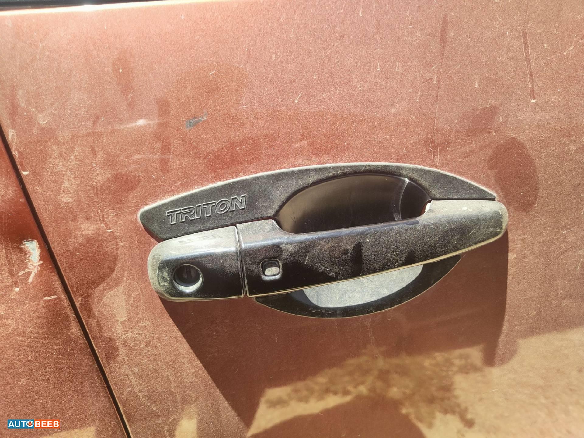 Body  Door Handle  Mitsubishi L200