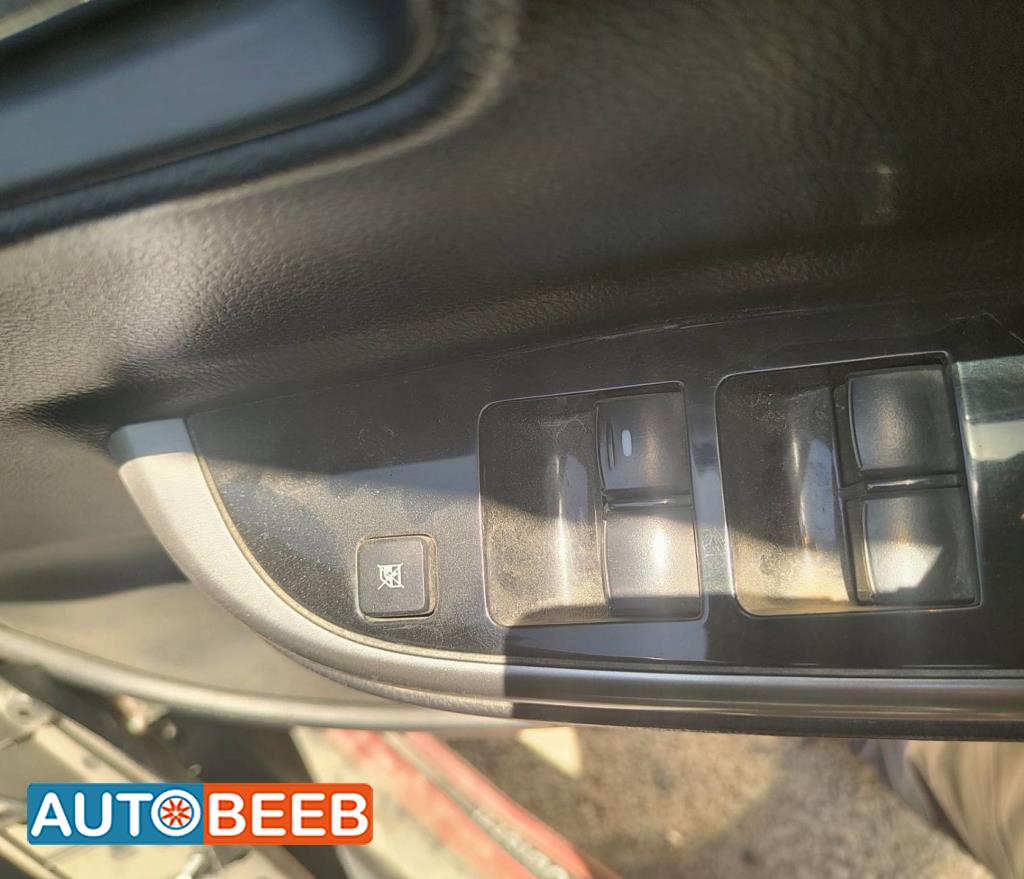 Cabin  Control buttons Mitsubishi L200