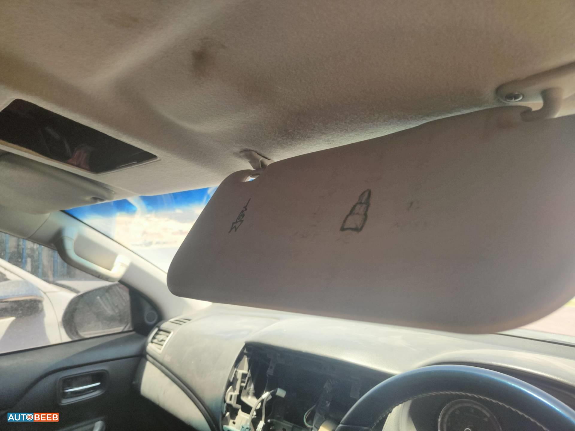 Cabin  Other Mitsubishi L200