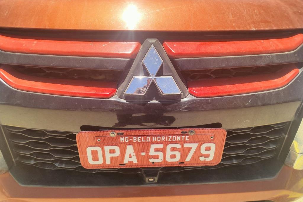 Body  Grilles Mitsubishi L200