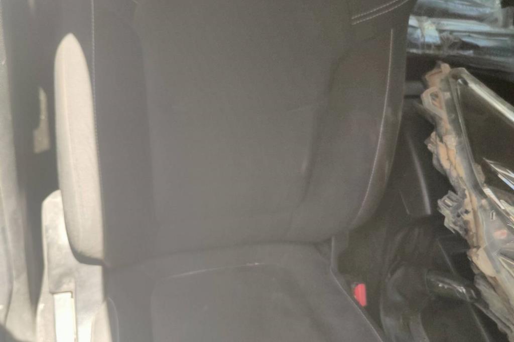 Cabin  Seat Isuzu D-Max