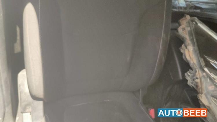 Cabin  Seat Isuzu D-Max