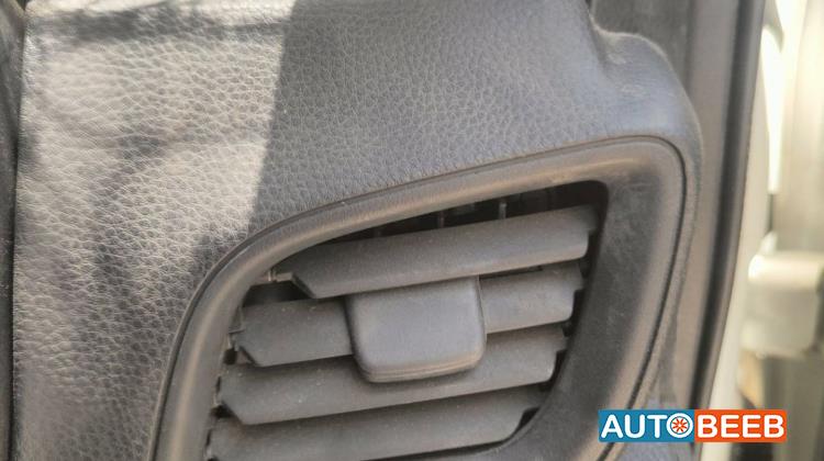 Cabin  Control buttons Isuzu D-Max