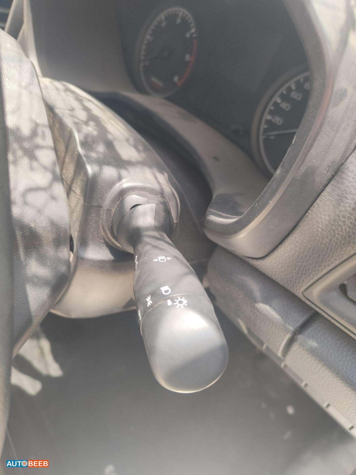 Cabin  Control buttons Isuzu D-Max