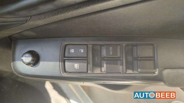 Cabin  Control buttons Isuzu D-Max