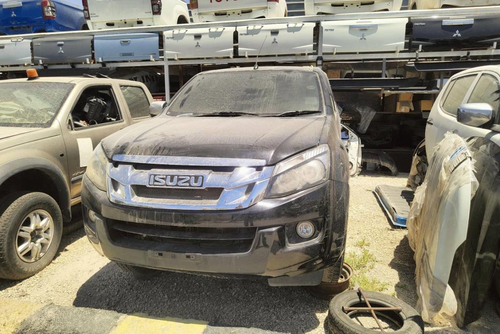 Body  Front clip Isuzu D-Max