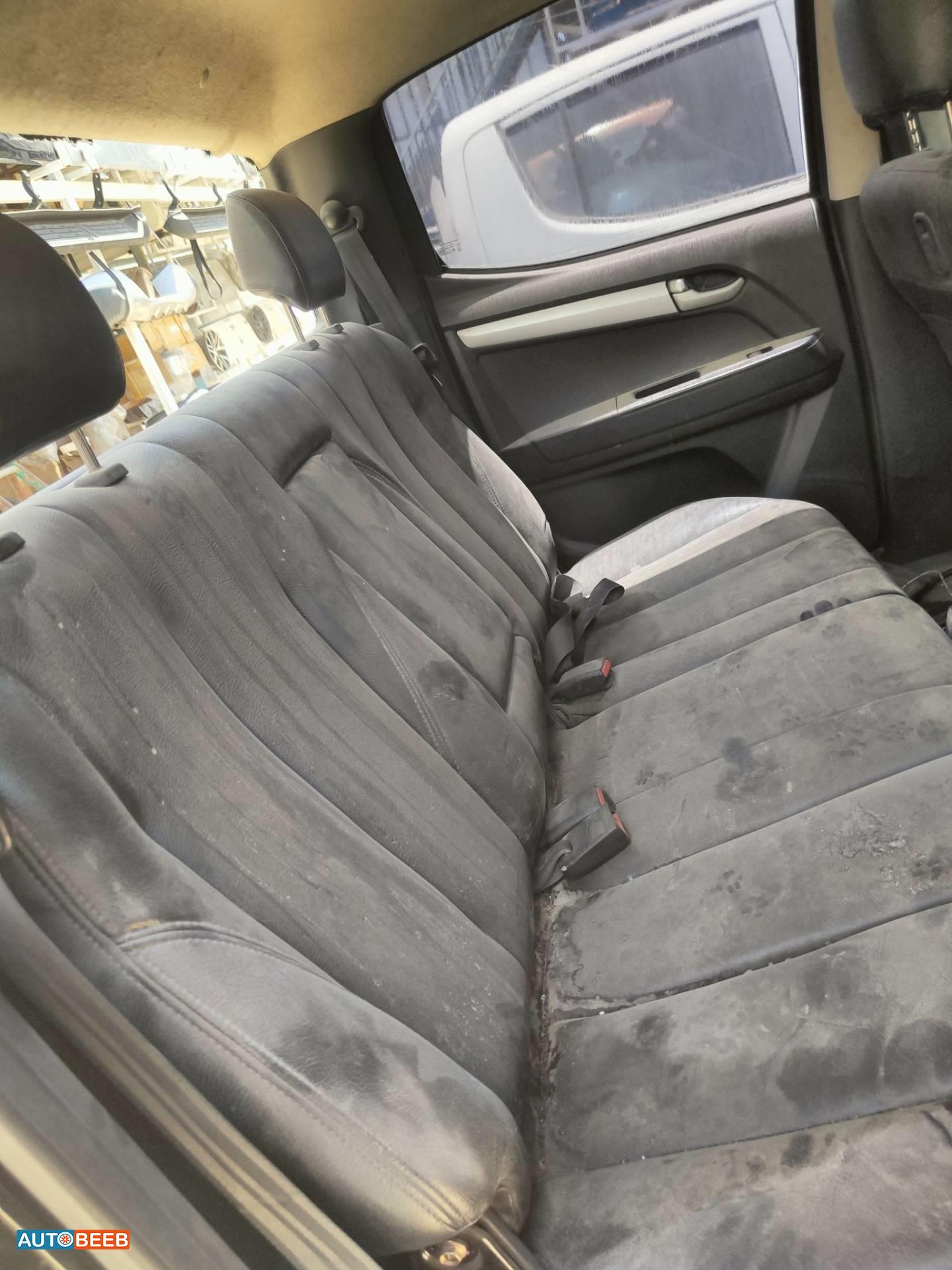 Cabin  Seat Isuzu D-Max