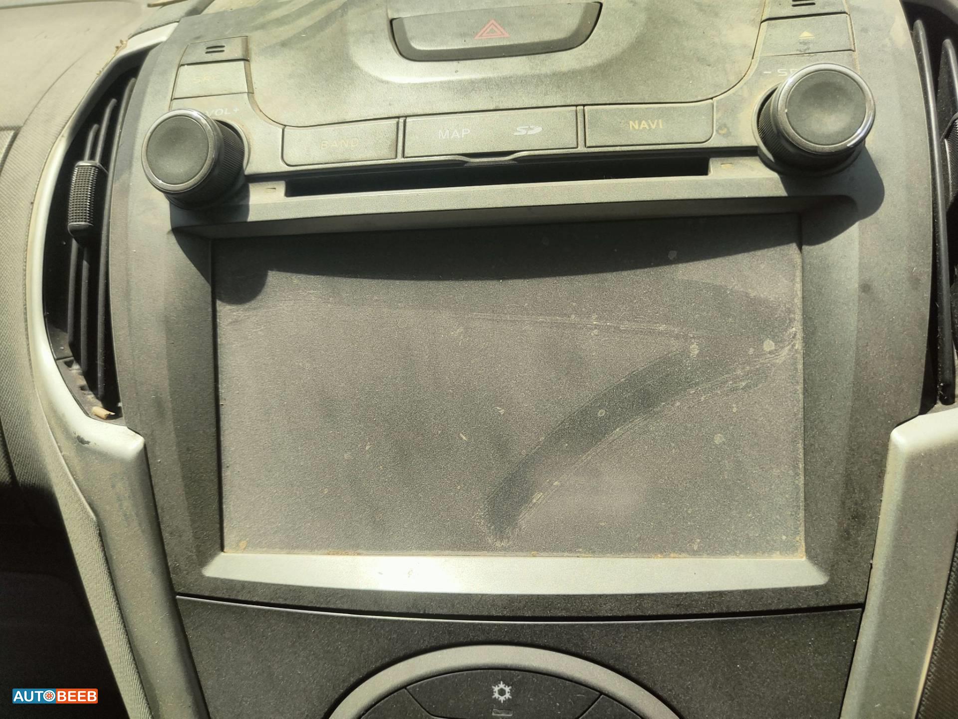 Electronics DVD Player Isuzu D-Max