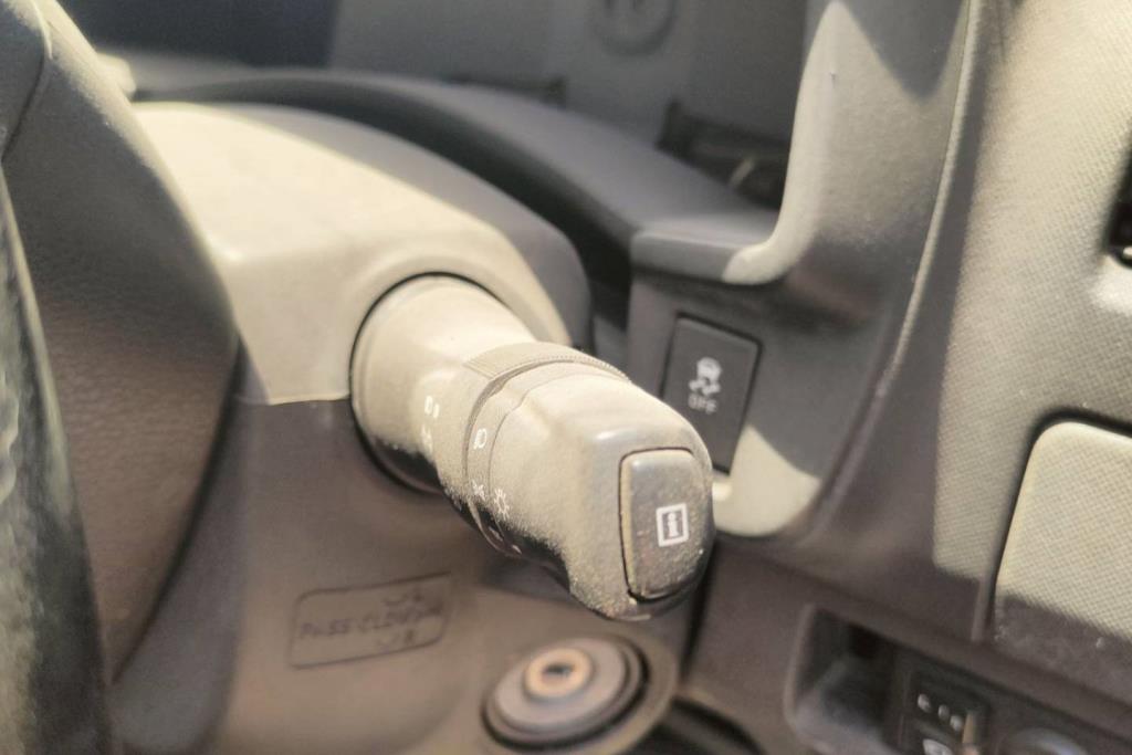 Cabin  Control buttons Isuzu D-Max
