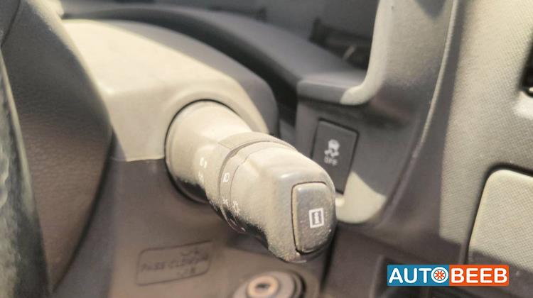Cabin  Control buttons Isuzu D-Max