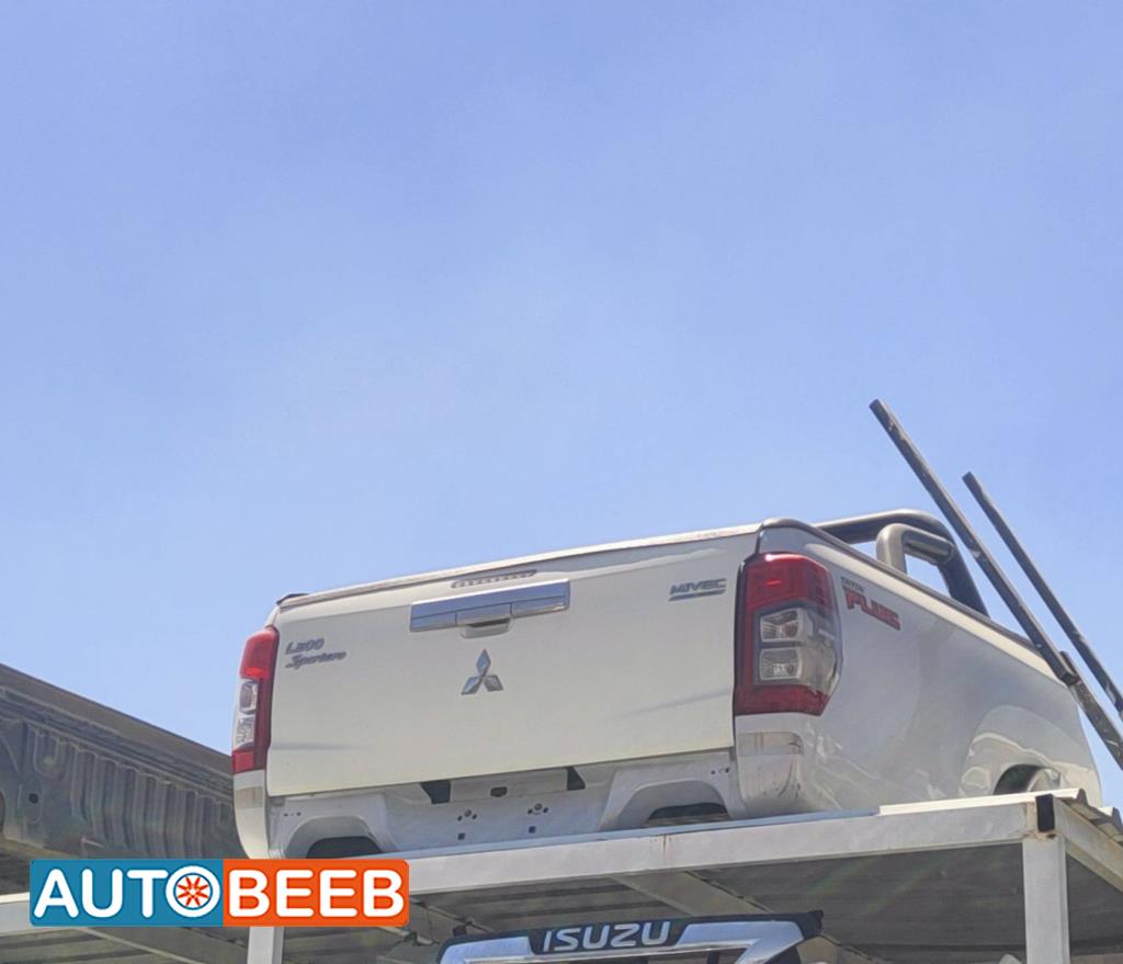 Body  Trunk Mitsubishi L200