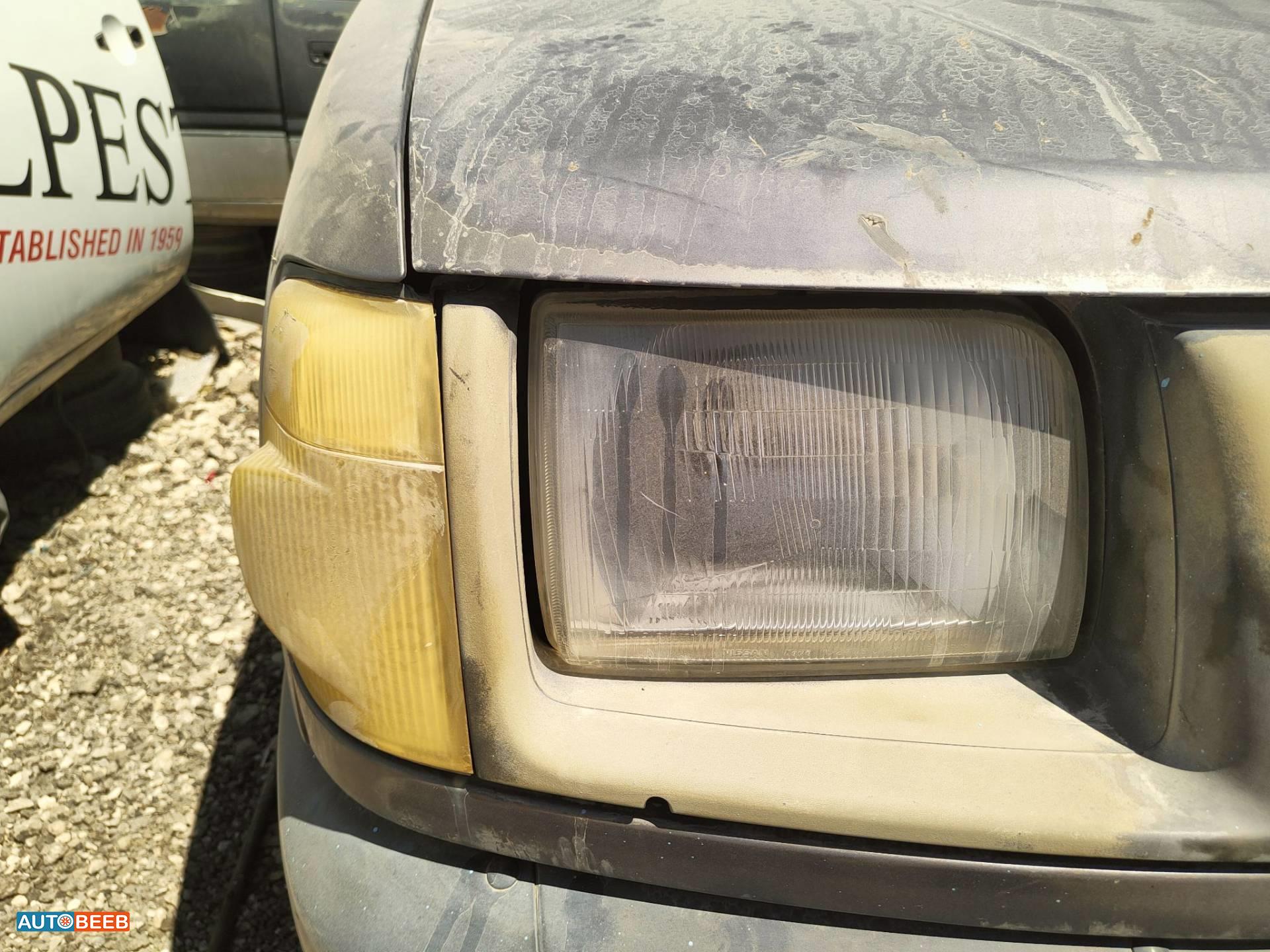 Lights Front light Nissan 