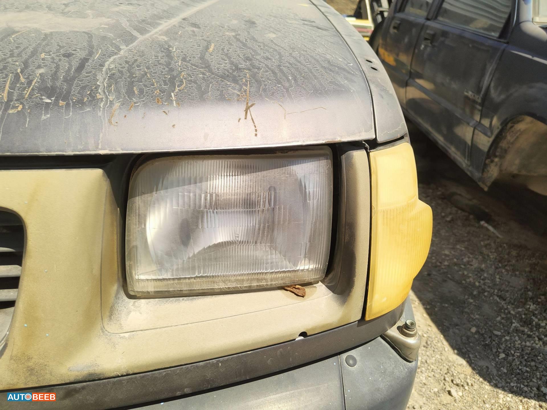 Lights Front light Nissan 