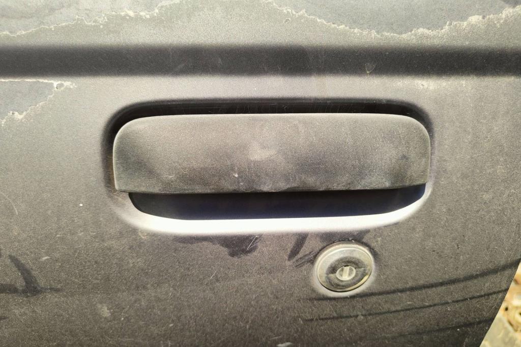 Body  Door Handle  Nissan 