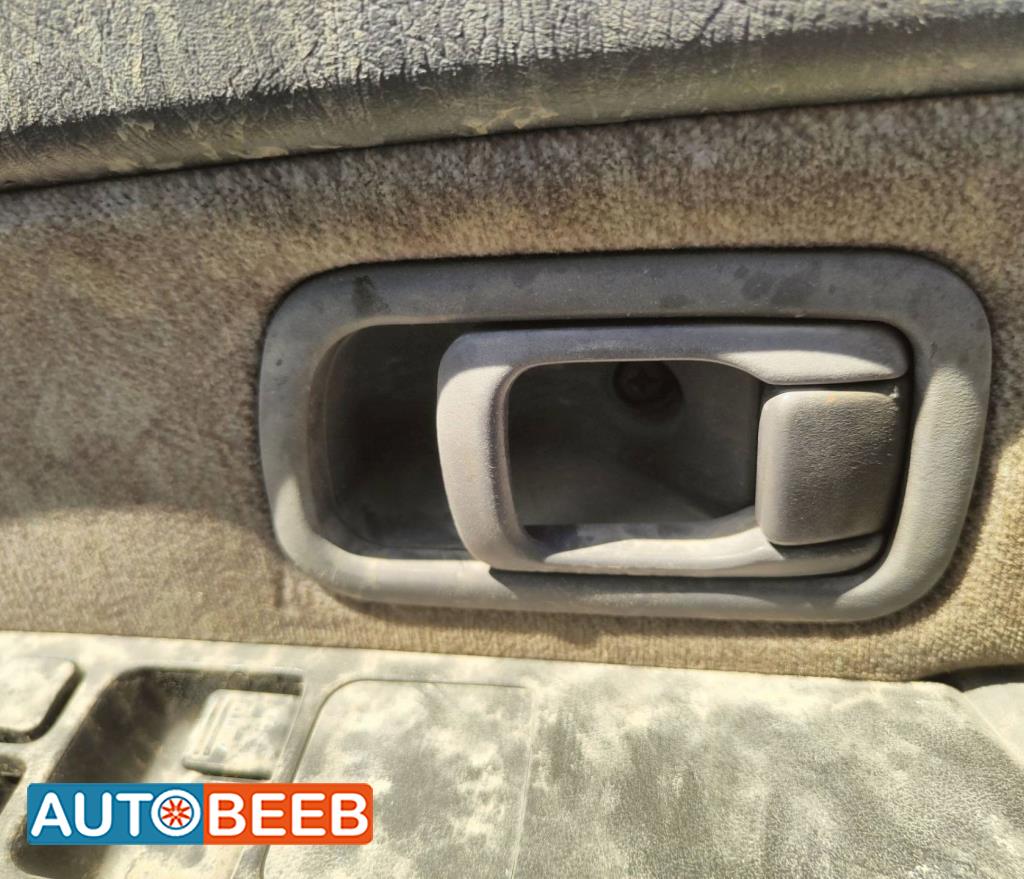 Body  Door Handle  Nissan 
