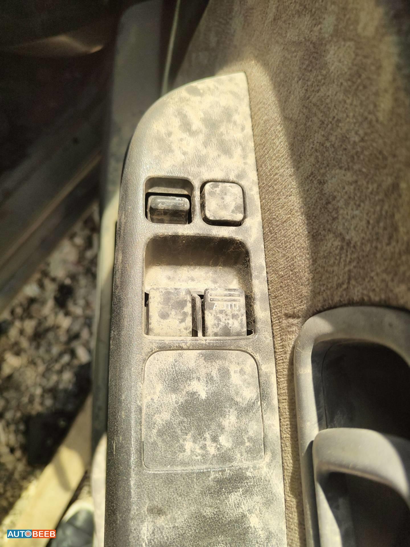 مجمع كبسات شباك بيك اب نيسان 1998 1999 2000 2001 2002