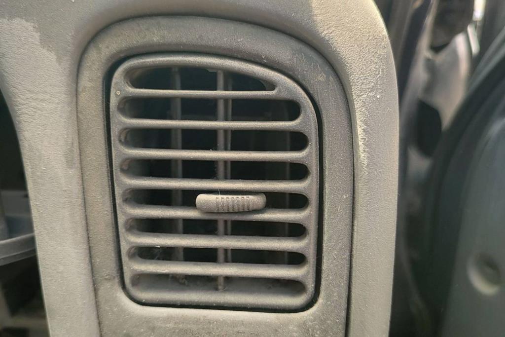 Cabin  Control buttons Nissan 