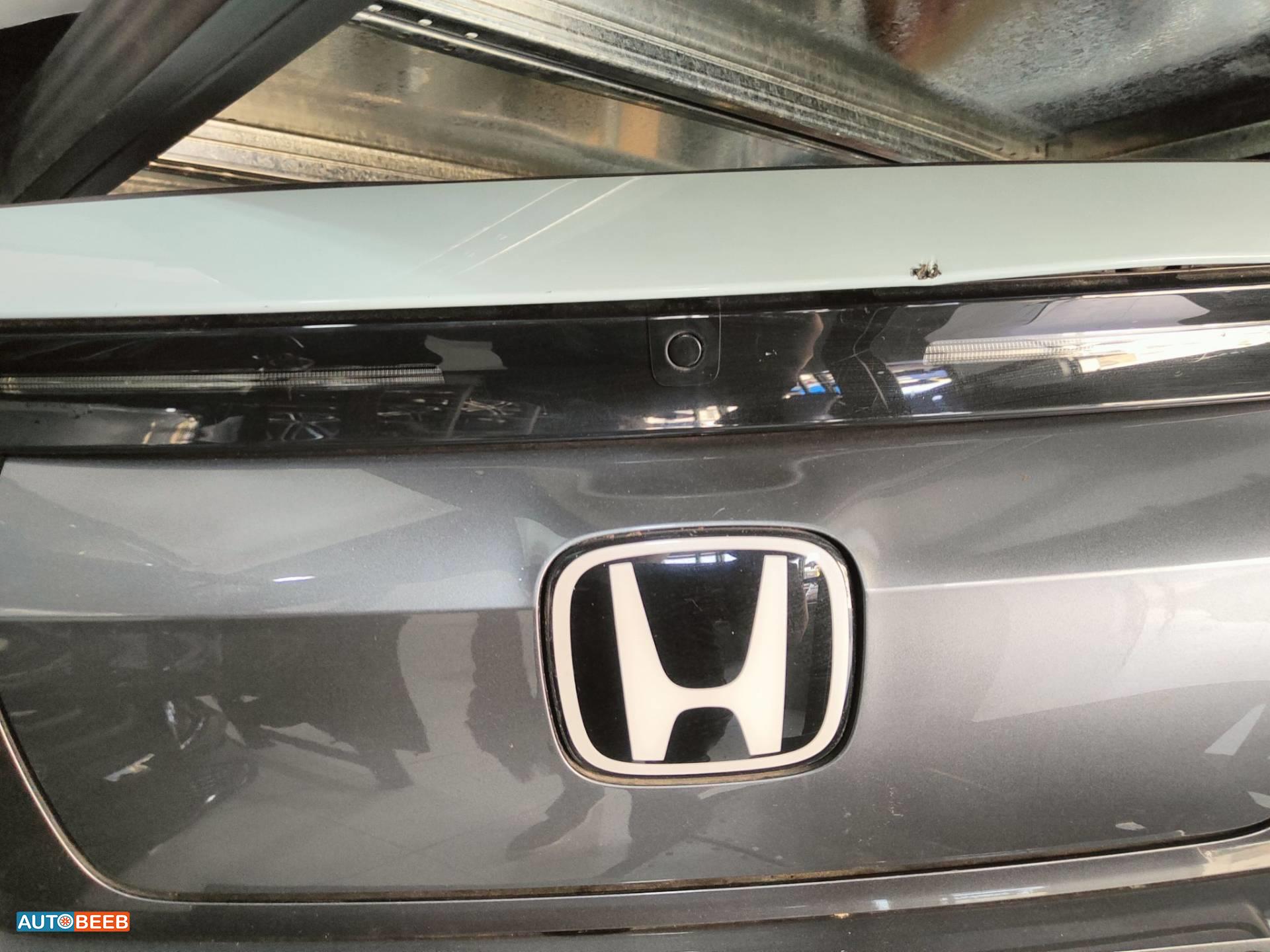 Body  Other Honda e:NP1