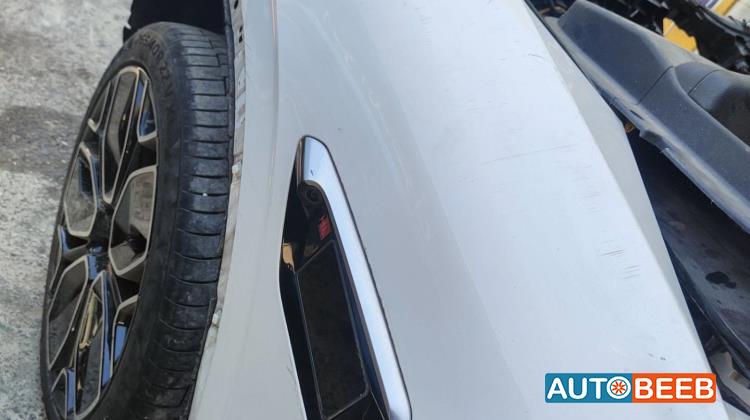 Body  Fenders  Avatr Model 11